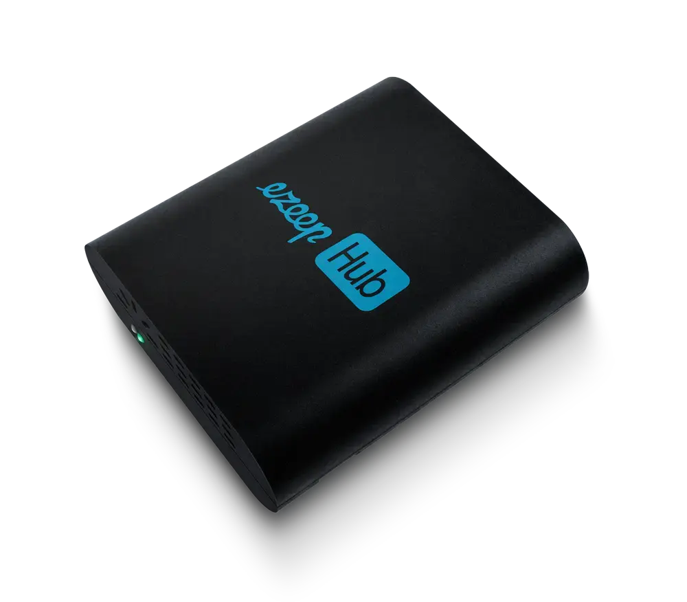 Der ezeep Hub, eine kleine Hardware-Box, die sich reibungslos in Netzwerke integriert.